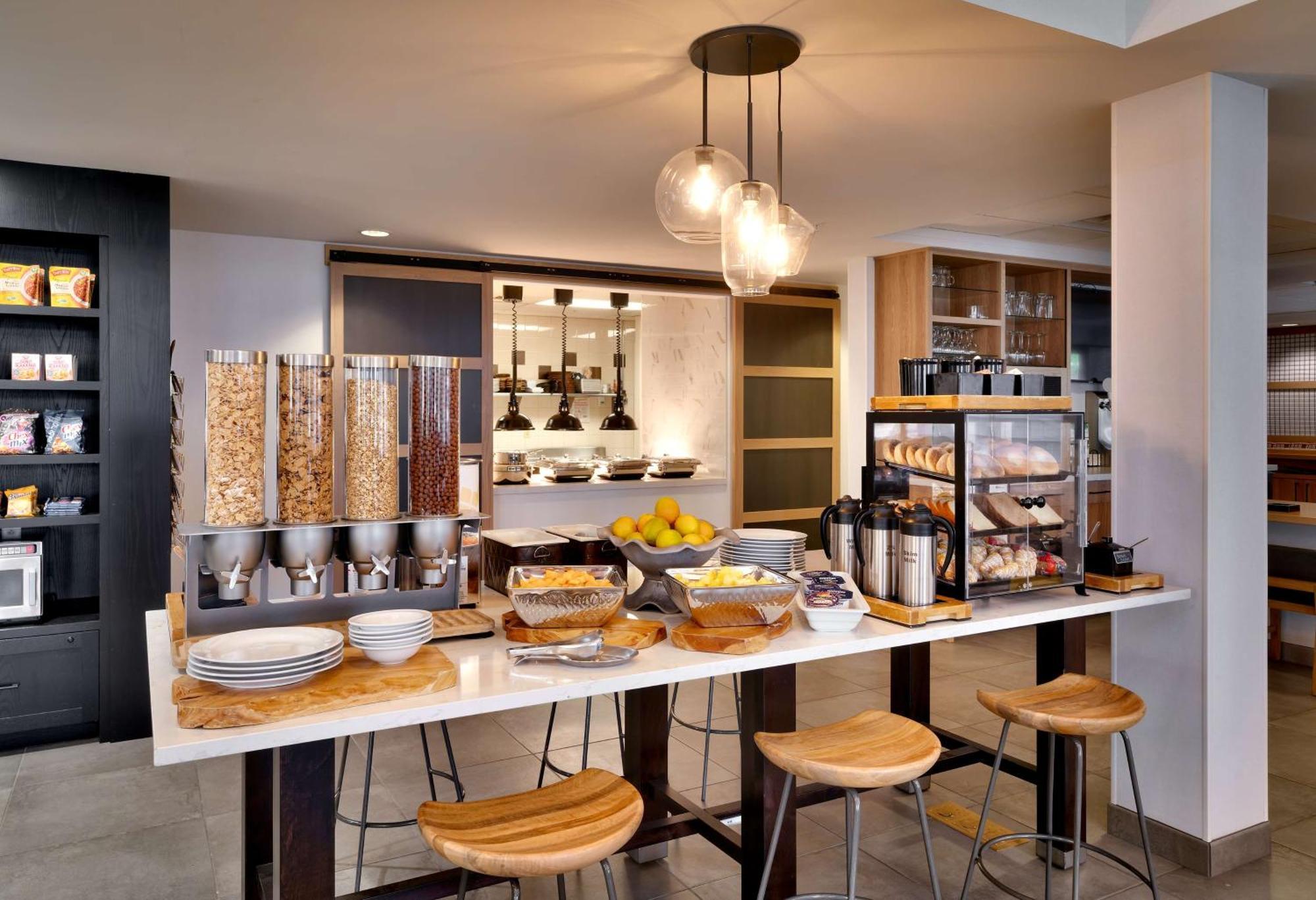 Hilton Garden Inn Bozeman Bagian luar foto